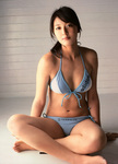 浅尾美和ビキニ画像2.jpg
